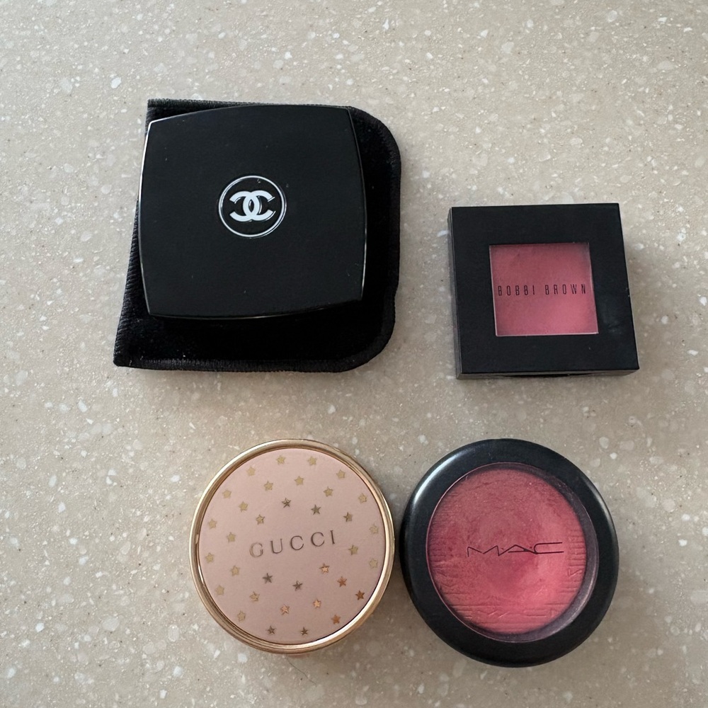 SOLD‼️CHANEL Compact Blush - Deep Rose Pink